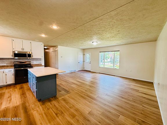 4th image of 306 5th St