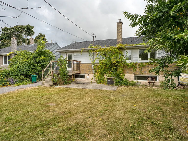22 Ruskin St #1 — Photo 27