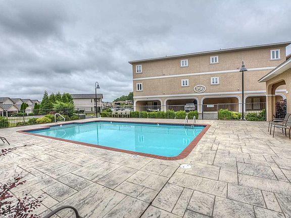5th image of 145 Villa Pointe Blvd APT D