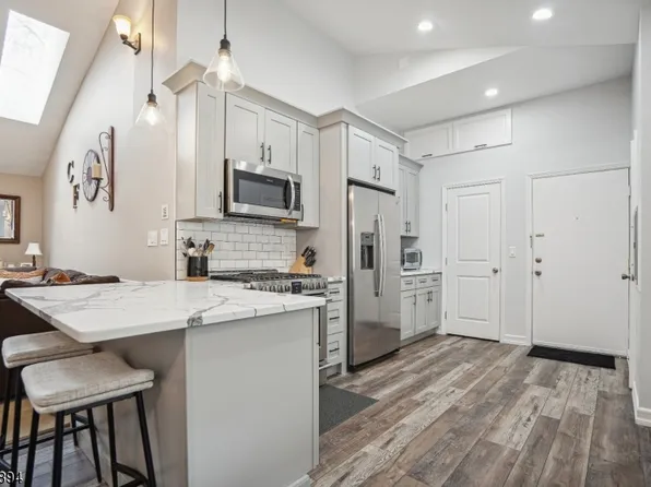 349 Bloomfield Ave #121, Verona Twp., NJ 07003