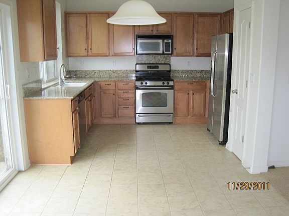 3rd image of 5563 Meadow Brook Way