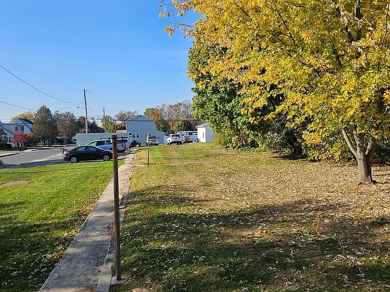 54 N Main St — Photo 9