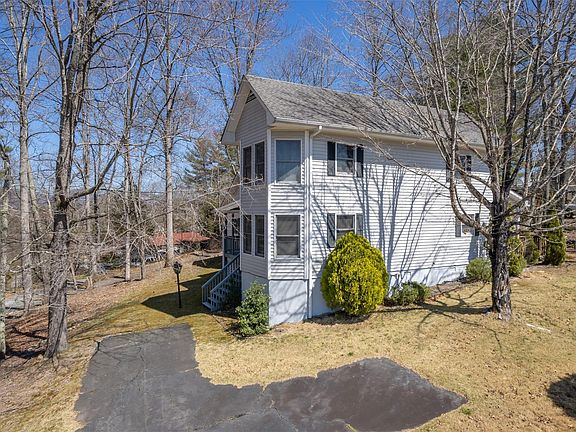 4th image of 11 Woodside View Dr