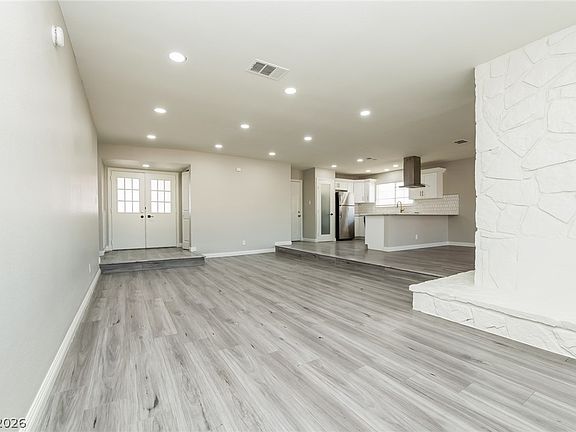 5th image of 4550 San Rafael Ave