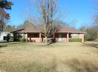 138 S Park Ave, Lockesburg, AR 71846