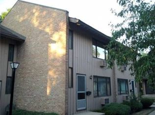 750 Concord Ln, Barrington, IL 60010