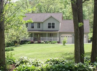 415 Country Ln, Lewistown, PA 17044