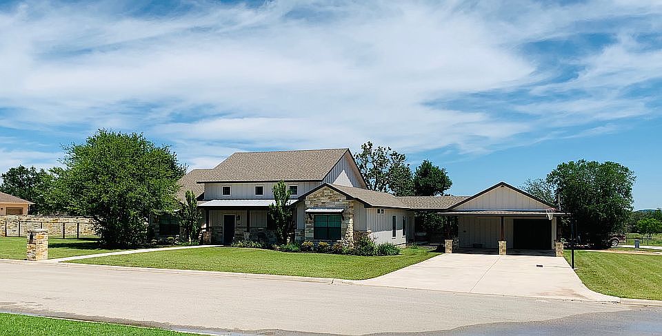 1st image of 207 Buckingham Dr