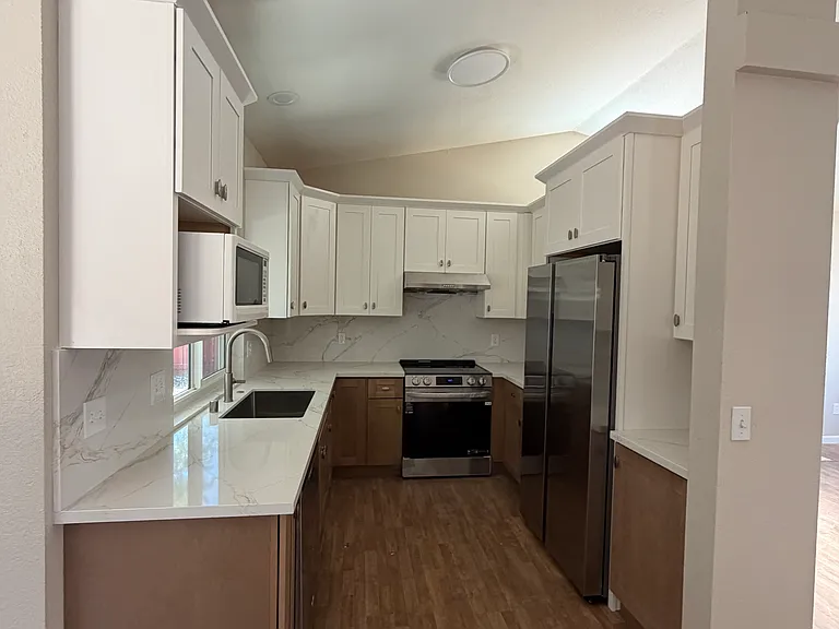 1770 Lavelle Smith Dr — Photo 1