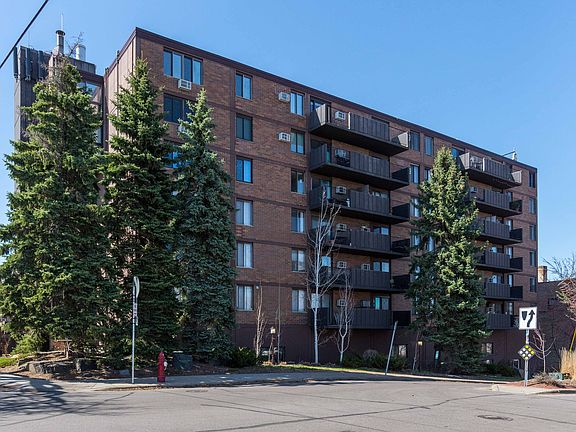 2nd image of 2800 44th St W #501