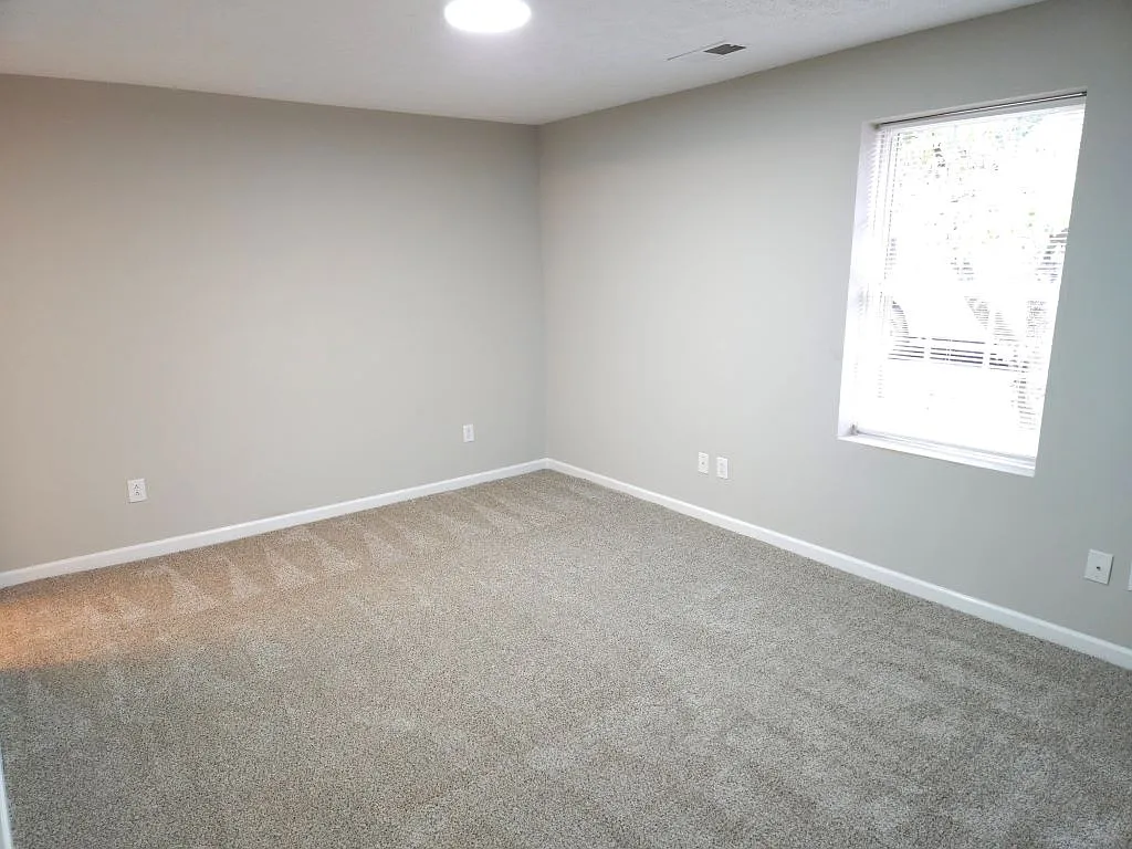 4 bed, 1325 sqft, $1,600 — Photo 4