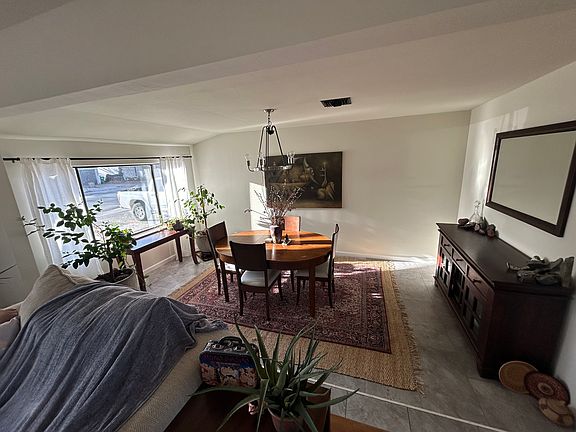 4th image of 952 Yori Ave