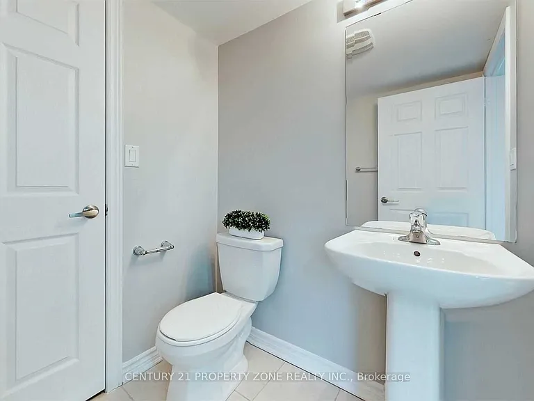 200 Veterans Dr #93 — Photo 17