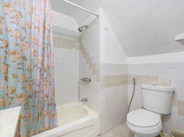 41 Garrison Avenue image 30 of 39