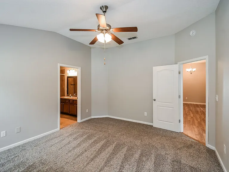 15847 Rachel Creek Dr — Photo 10