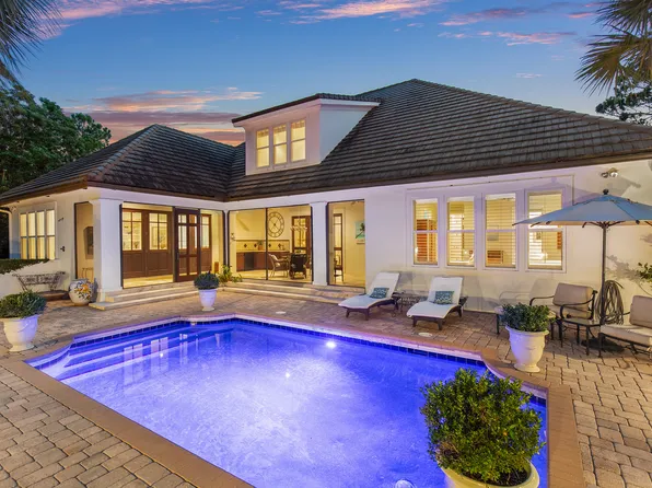 3163 Club Dr, Miramar Beach, FL 32550