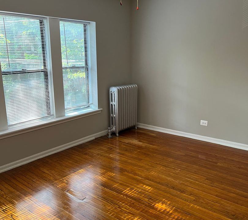 1st image of 4946 W Adams St #302B