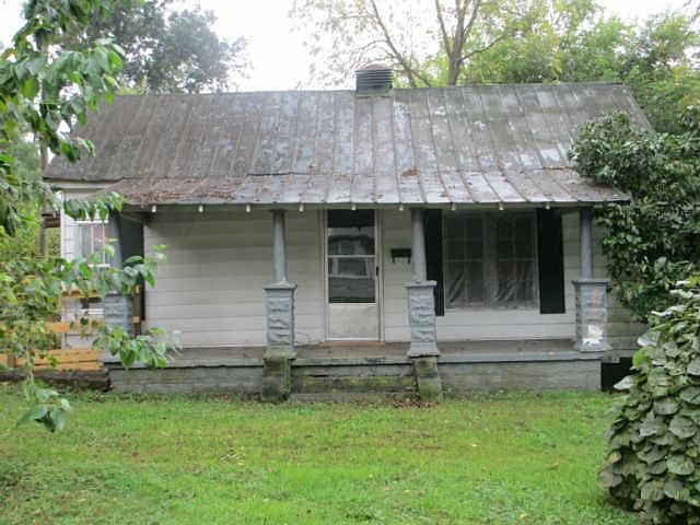 1st image of 511 6th Ave NW
