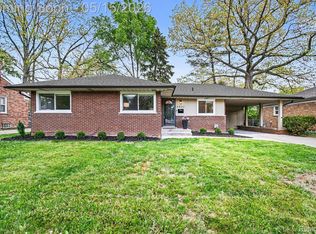 4402 Buckingham Rd, Royal Oak, MI 48073