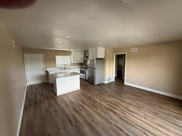 1225 Riker St #8 — Photo 1