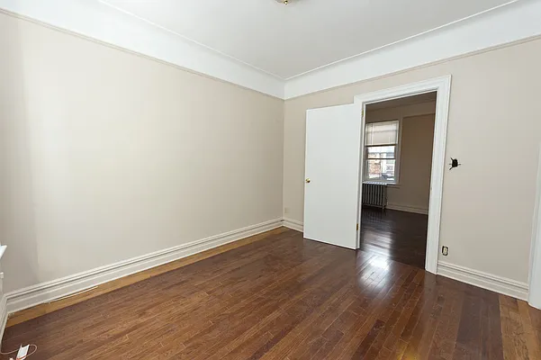 Rented by Compass | media 10