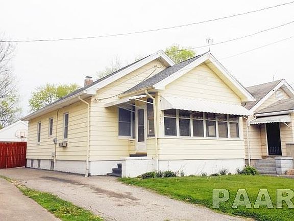 3rd image of 733 E Virginia Ave