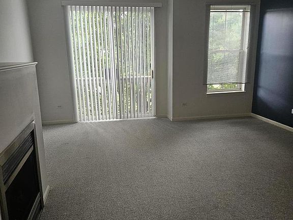 2nd image of 1950 Farnsworth Ln Unit 104