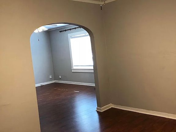 5th image of 318 3rd St
