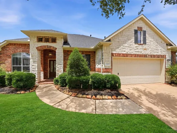 13401 Indigo Sands Dr, Pearland, TX 77584