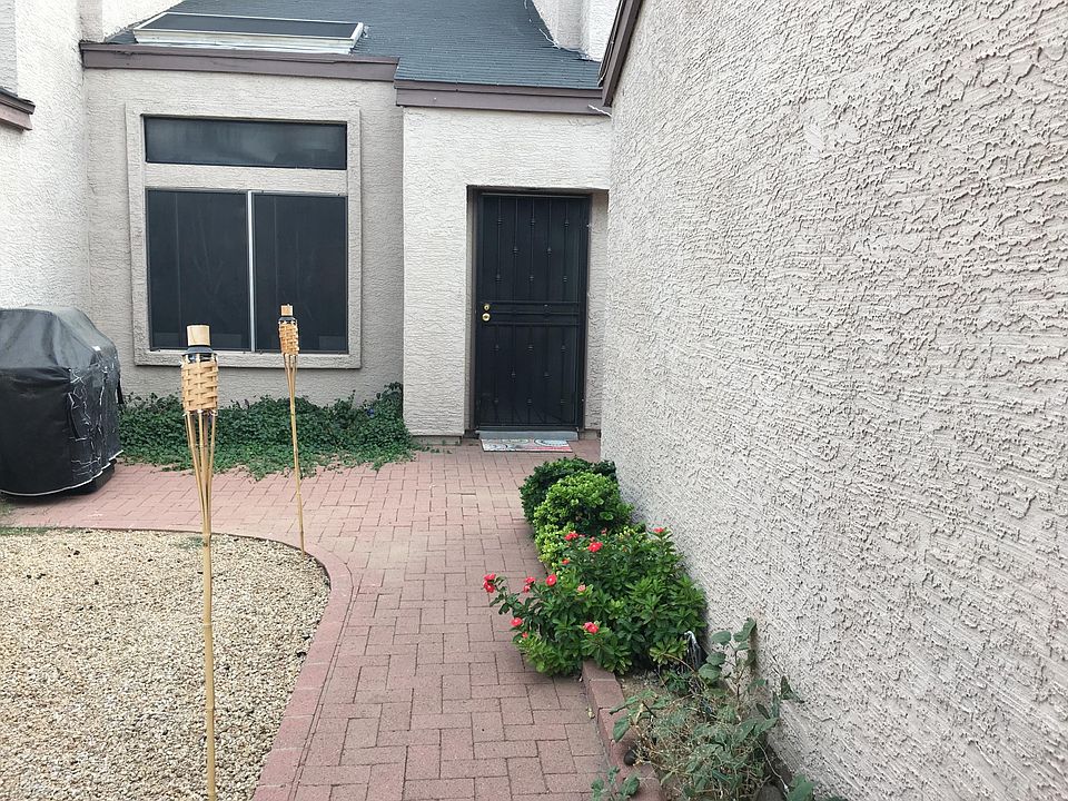 Front door/yard with private courtyard