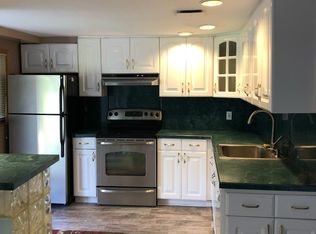 902 Round Swamp Rd #1A, Old Bethpage, NY 11804