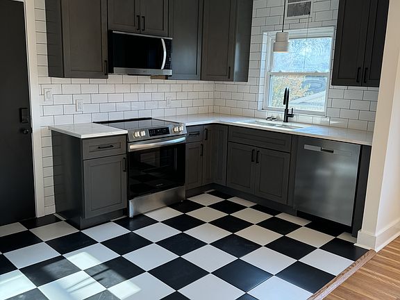 2nd image of 1510 Cherokee Rd #C6