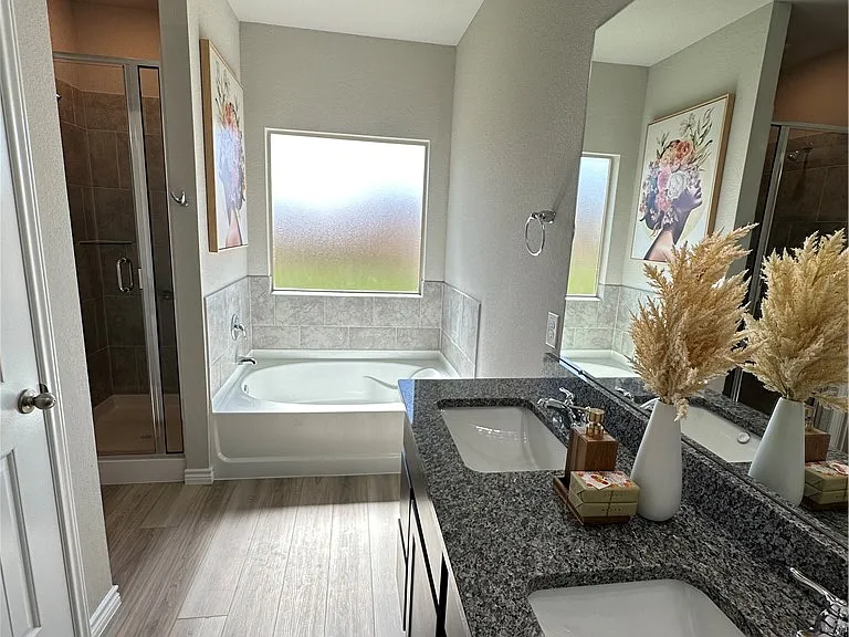 1119 Patriot Dr — Photo 15