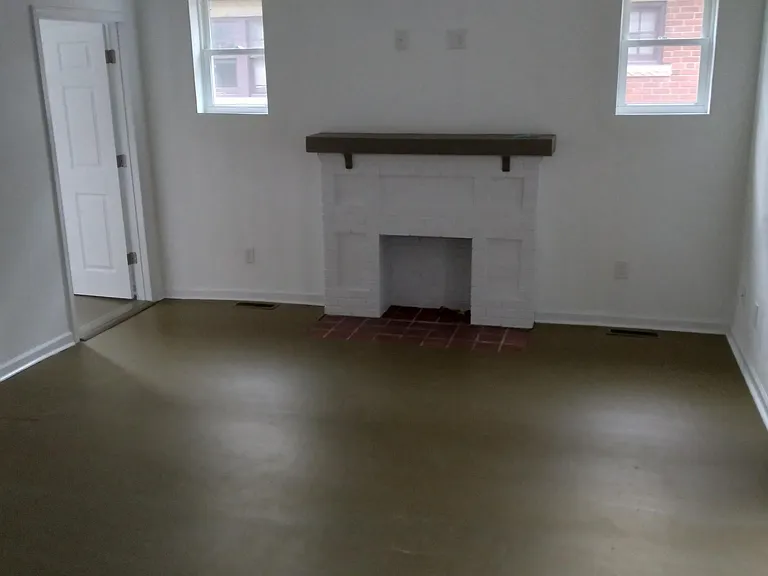 708 6th St #A — Photo 2
