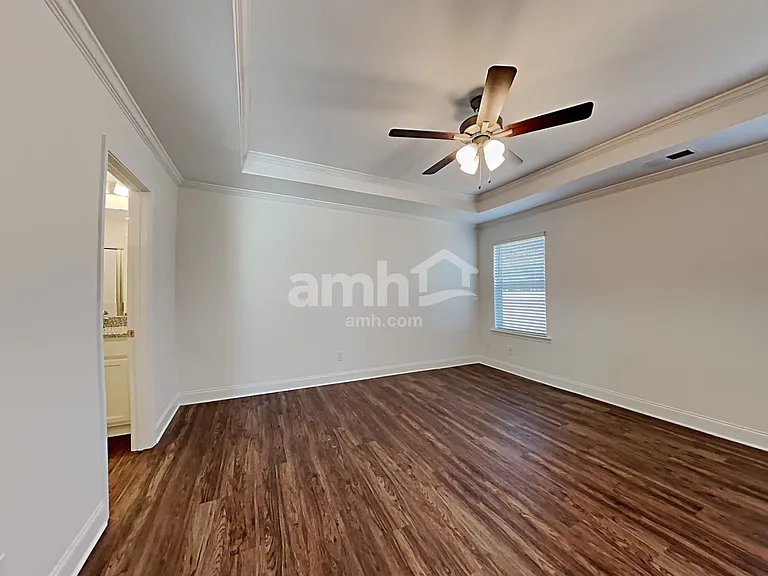 121 Hamilton Park Dr — Photo 10