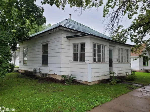 202 E Jackson St, Sigourney, IA 52591