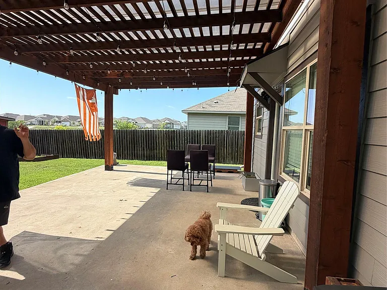 1247 Shadow Creek Blvd — Photo 8