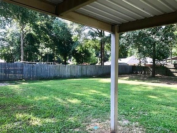 3rd image of 15313 Country Acres Dr