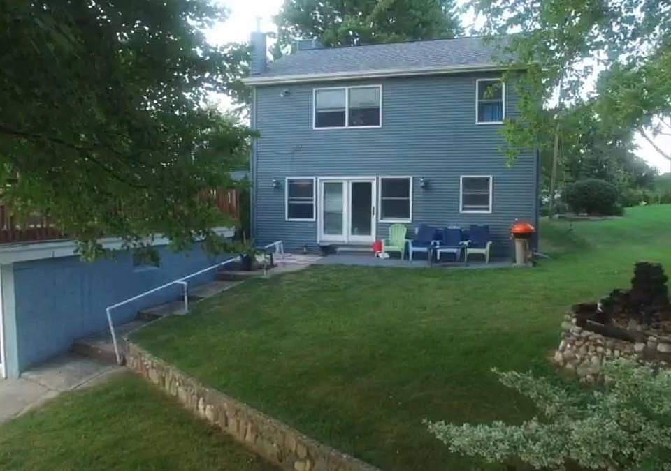 2nd image of 8488 Woodland Shore Dr