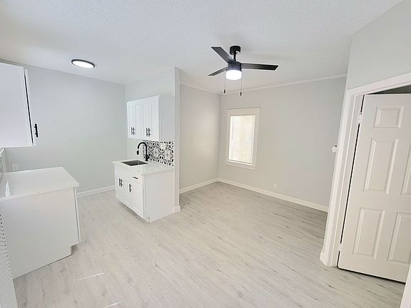 3rd image of 236 Lime Ave APT 9