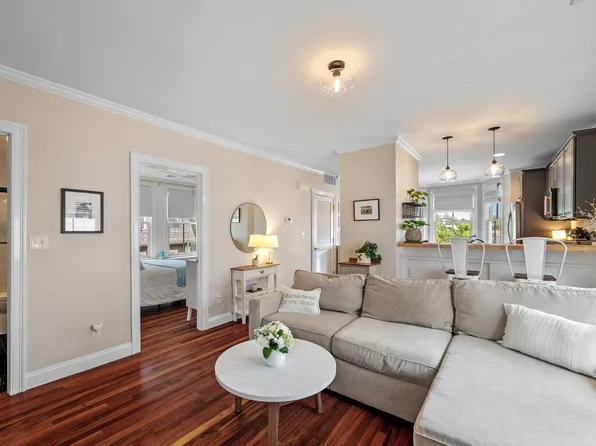 26 Village St #2, Marblehead, MA 01945