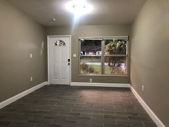 3rd image of 710 Forrest Dr