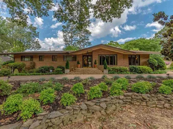 5646 Glade View Dr, Memphis, TN 38120