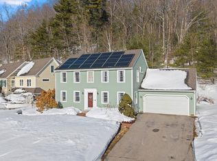 5 Tuxbury Ln, Amesbury, MA 01913
