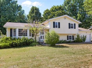 51 Orchid Dr, Rochester, NY 14616