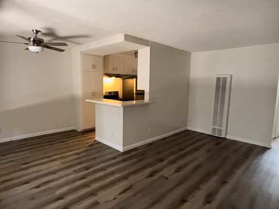 5th image of 1511-1515 Beloit Ave #1101