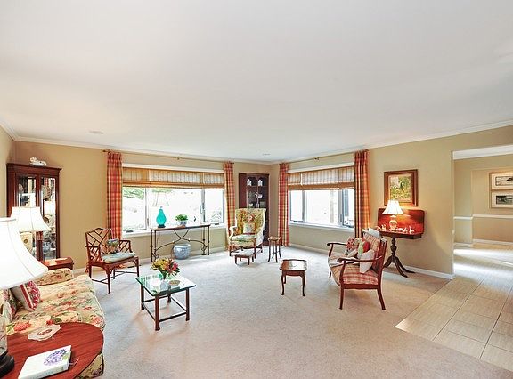 4th image of 1838 Somerset Ln
