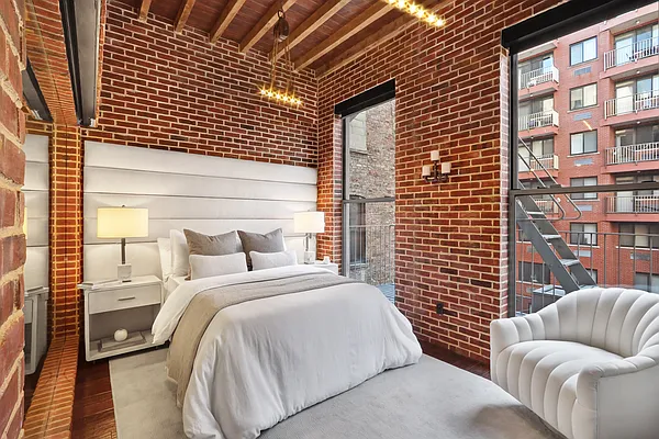 Sold by Compass | media 5