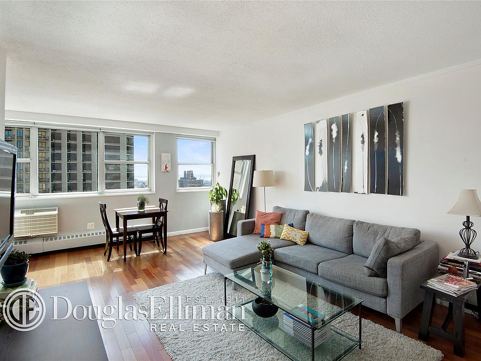 1st image of 75 Henry St APT 20J