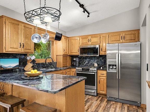 2nd image of 8553 Chanhassen Hills Dr S